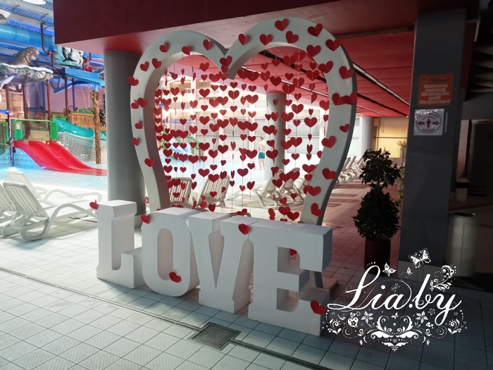 L O V E (буквы пенопласт)