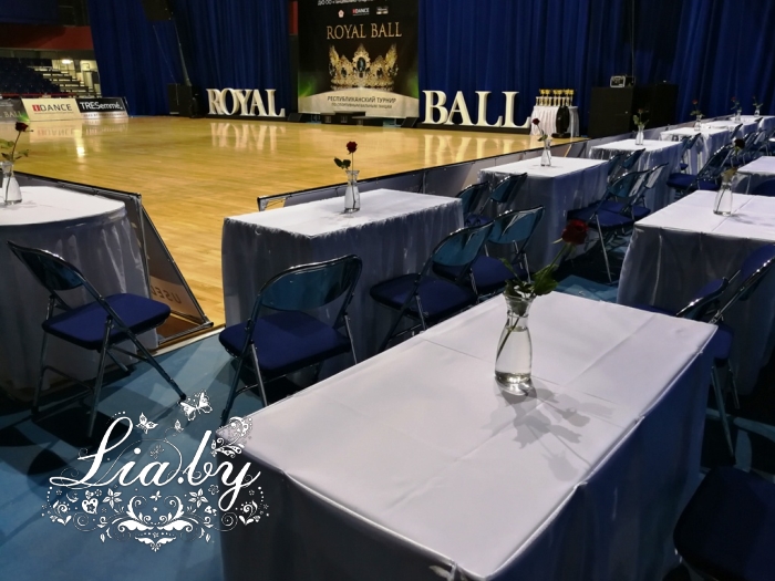 Royal Ball 2019: украшение столов жюри и участников чемпионата по танцам (Чижовка Арена) — фото 7