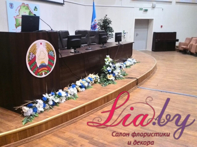 Цветочное оформление конференц-зала на медицинский форум (больница скорой помощи, Минск) — фото 6