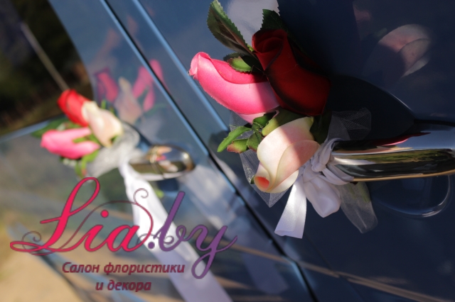 Украшение цветами автокортежа на свадьбу (6 комплектов) — фото 9