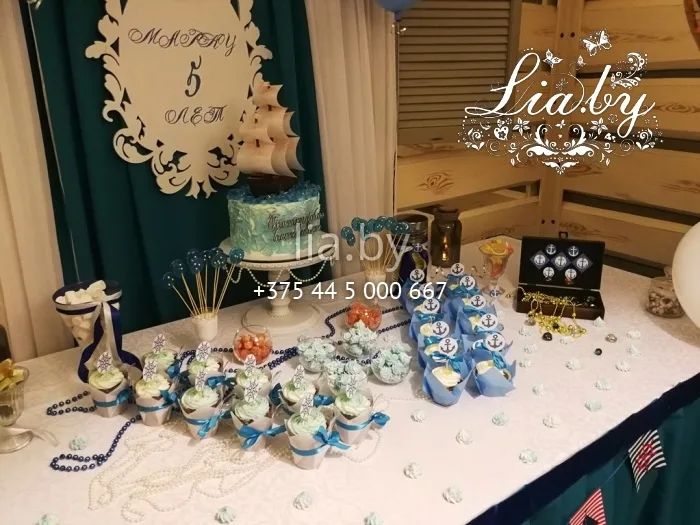 Атрибутика торт и пирожные в Candy Bar и украшение под мальчуковый стиль