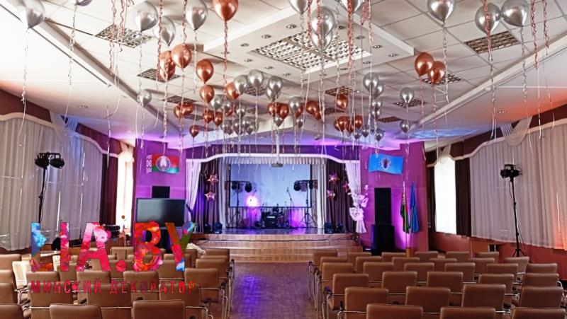 Шары на выпускной в школе