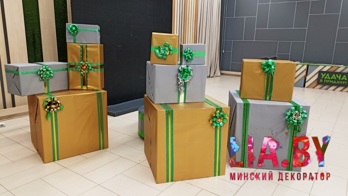 Новогодние подарочные коробки гигантских размеров
