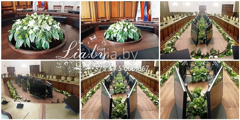 Большие цветочные композиции в зал для заседаний