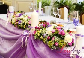 Цветочные композиции на главный стол свадьбы