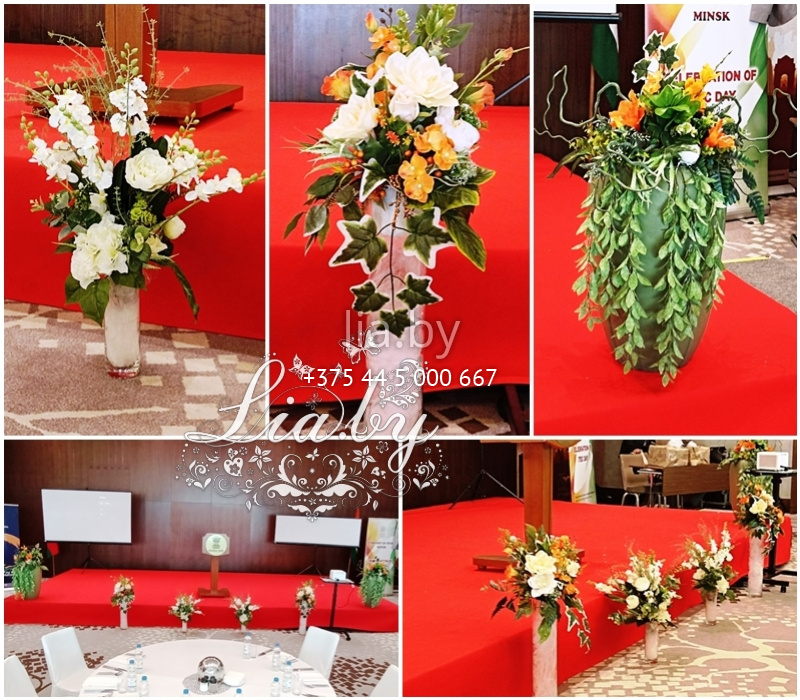 Композиции букеты в вазах для официального мероприятия