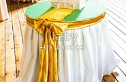 Золото-зеленый стиль оформления стола для дарения
