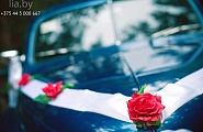 Украшение свадебного ретро-автомобиля