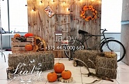  тематическое оформление офиса компании Gismart на halloween, фотозона, украшение ланч зоны, фойе
